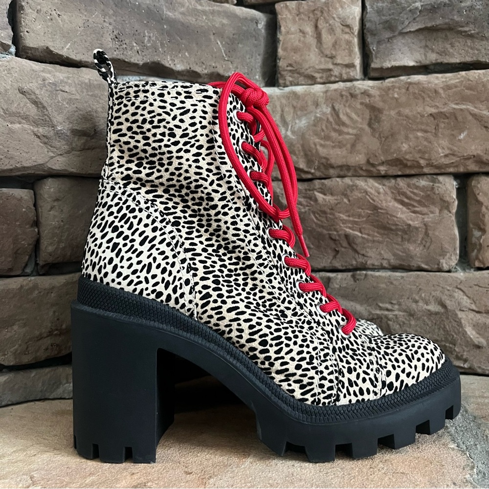 Gianni Bini‎ Ryedderr Cheetah Print Heeled Lug Sole Combat Boots / SZ 8